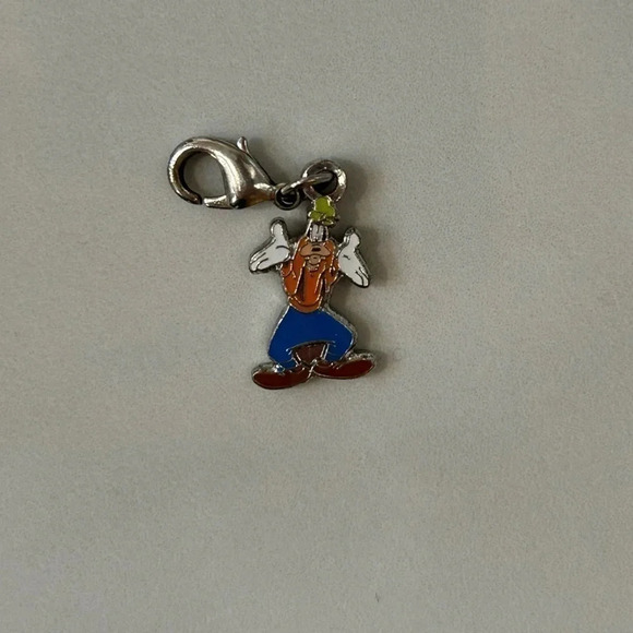 Disney Jewelry - Disney Goofy  clip on charm- Y2K